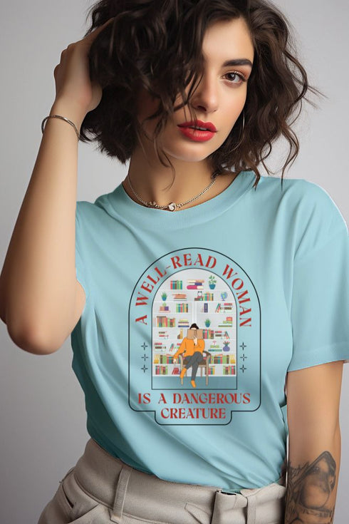 Well Read Woman T-shirt - Styletadka