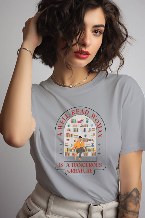 Well Read Woman T-shirt - Styletadka