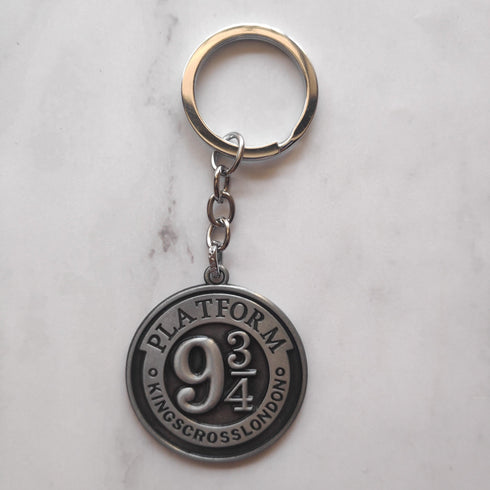 Platform 9 3/4 Keychain - Styletadka